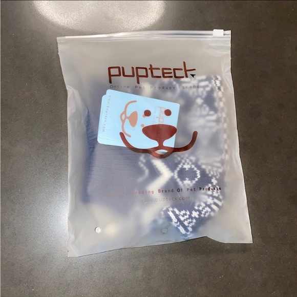 NWT pupteck Dog Christmas Reversible Sweater - Picture 6 of 7